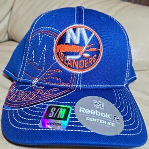 NWT Reebok Draft NEWYORK ISLANDERS Center Ice Flex Fit Cap Hat Size: S/M  L/XL